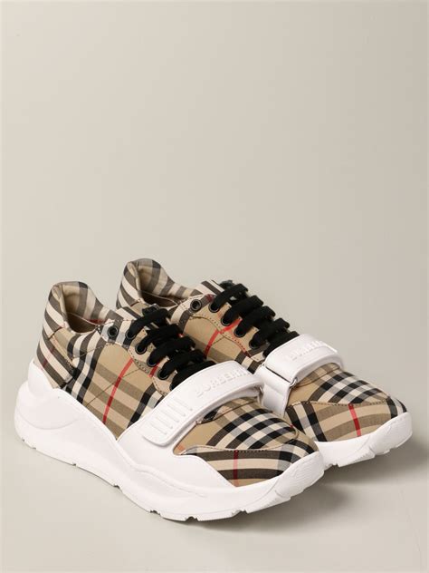 burberry for men uomo economico|men's burberry shoes.